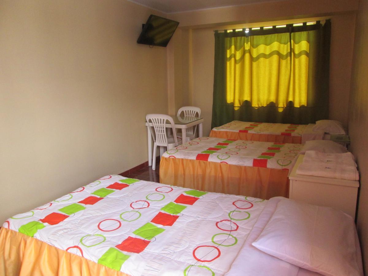 Hostal Caprichos 후아초 외부 사진