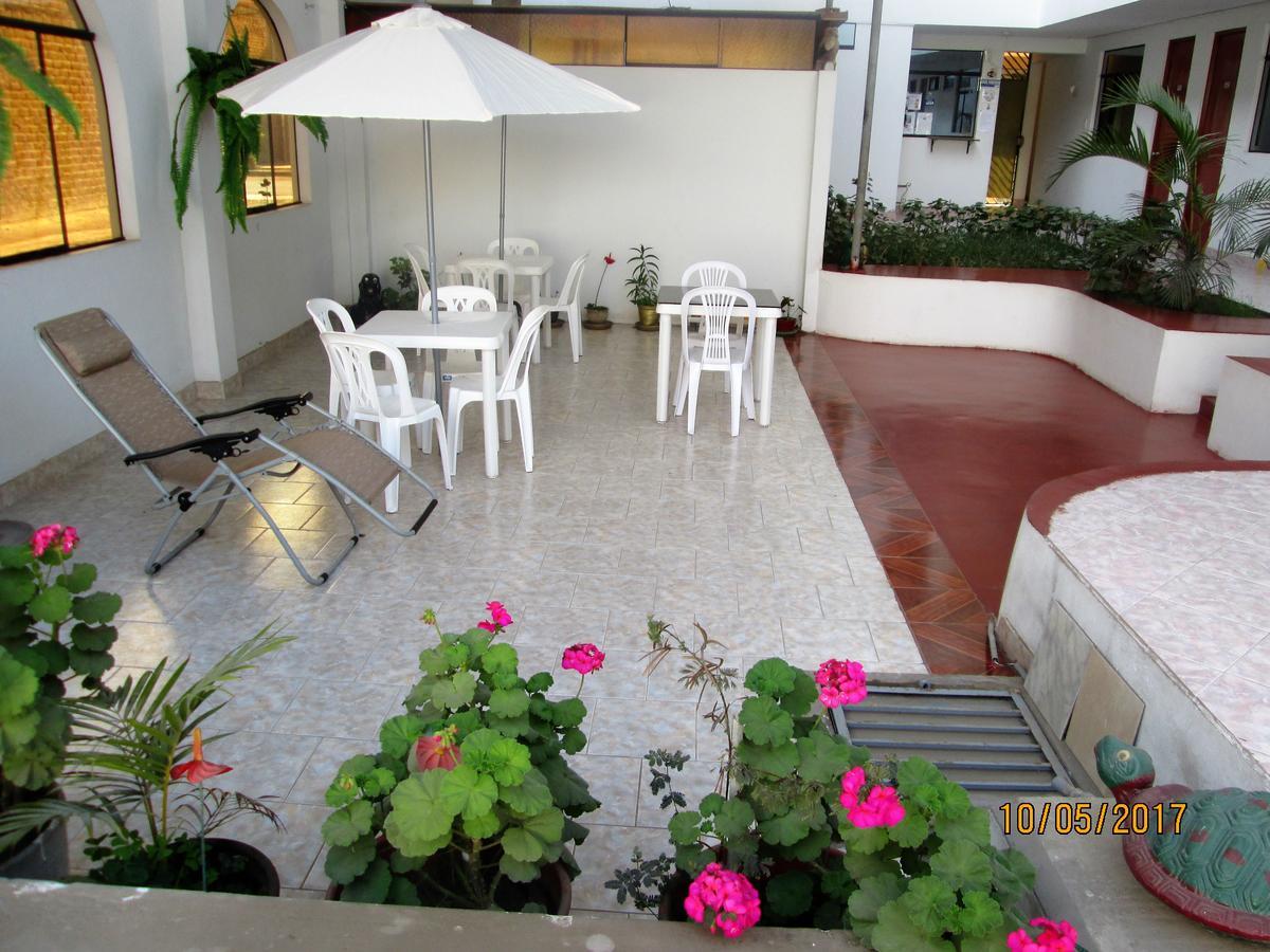 Hostal Caprichos 후아초 외부 사진